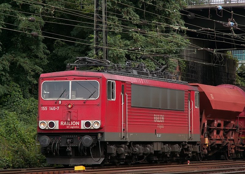Die  155 140-7  zieht einen Gterzug in Oberhausen Osterfeld. Das Foto stamtm vom 27.08.2007