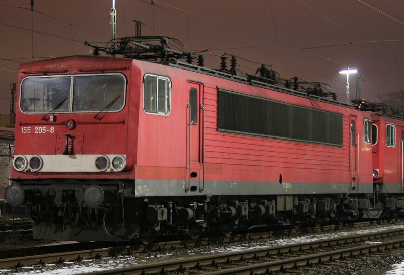 Die 155 205-8 war eine von 6 die in der Nacht des 03.01.2009 in Aachen West ruhten