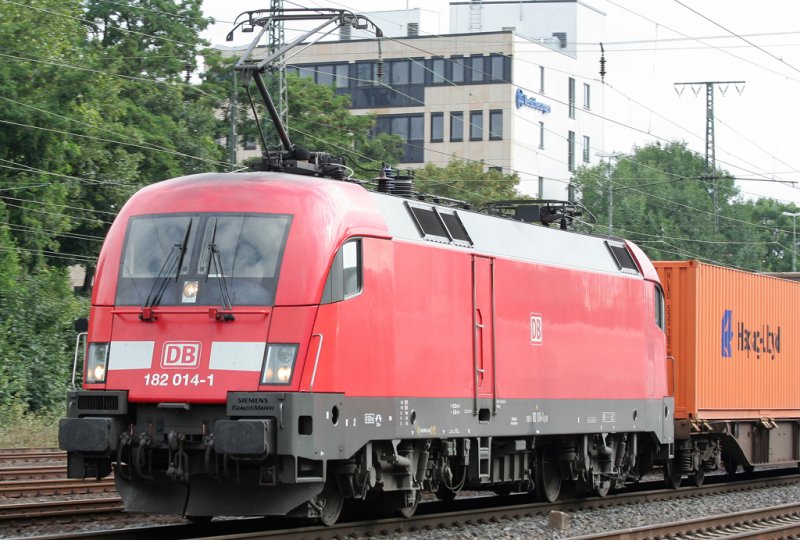 Die 182 014-1 bei der durchfahrt in Kln West am 11.07.2009
