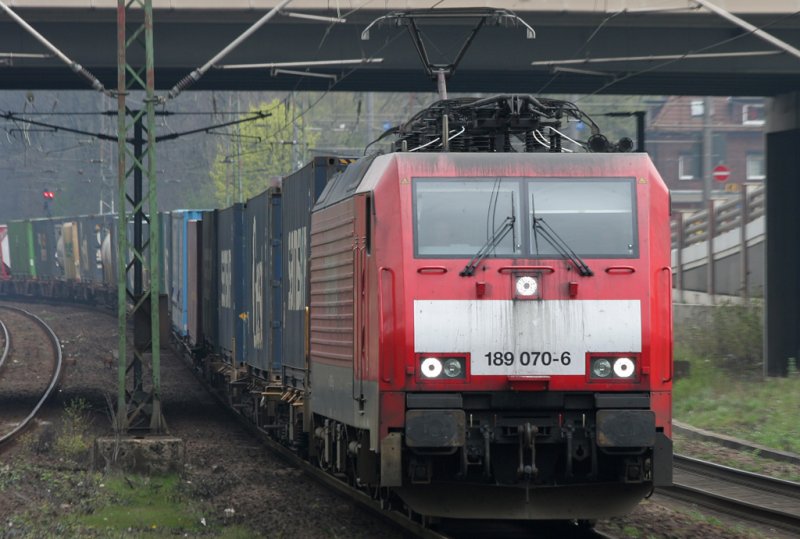 Die 189 070-6 durchfhrt Oberhausen Sterkrade am 07.04.2009