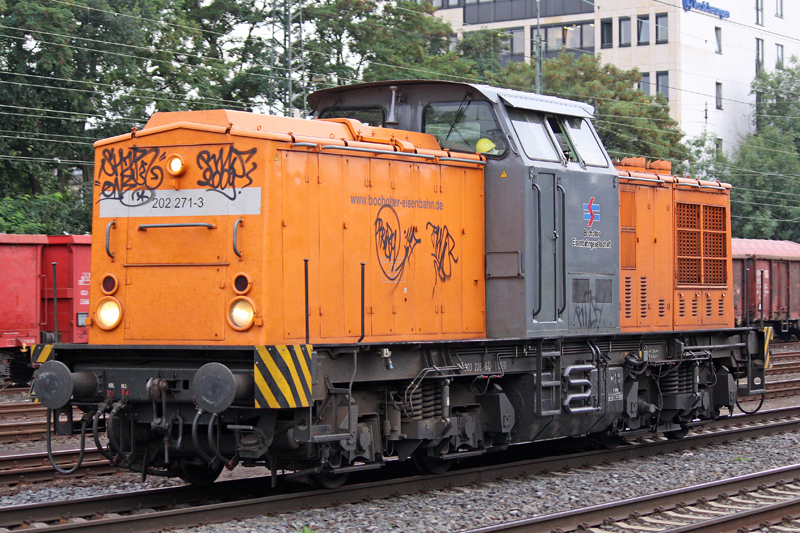 Die 202 271-3 der Bocholter Eisenbahn Gesellschaft in Kln West, am 03,08,09