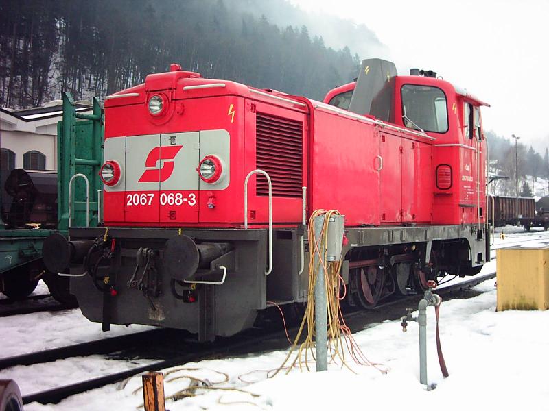 Die 2067 068 hat  dienstfrei  und ist am 11.02.2005 in Feldkirch abgestellt.