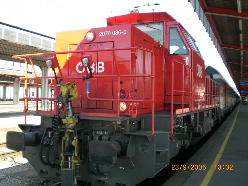 Die 2070 beim Verschub am Wiener S�dbahnhof