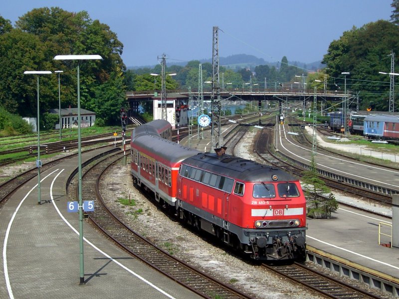 Die 218 493 am 30.08.2008 bei der Einfahrt in Lindau Hbf. (Bahnbilder Treffen)