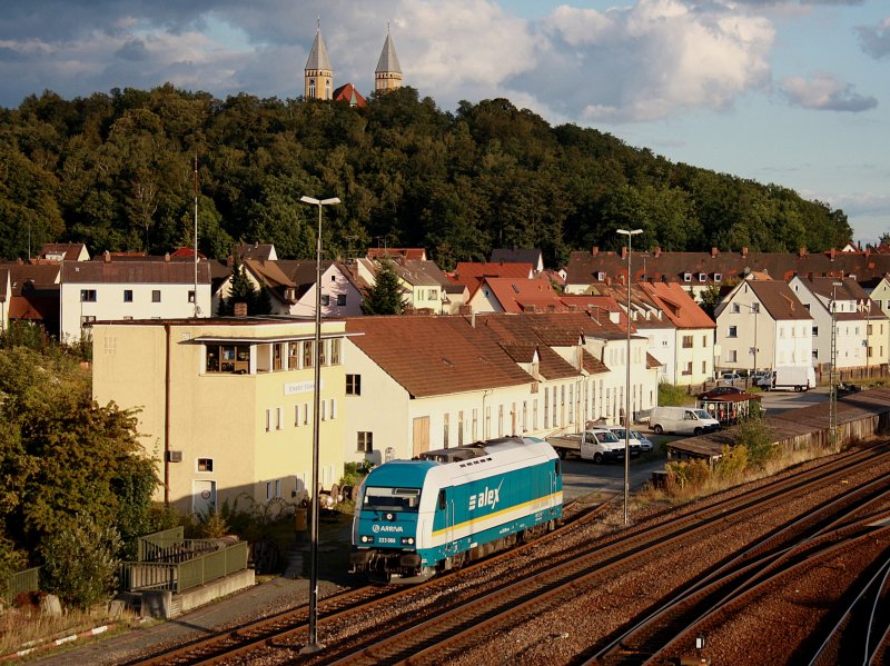 Die 223 066 am 05.09.2009 bei einer Rangierfahrt in Schwandorf.