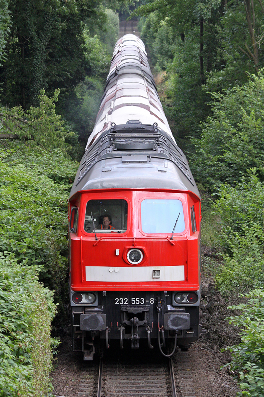 Die 232 553-8 zwischen Wlfrath und Ratingen am 17,07,09  