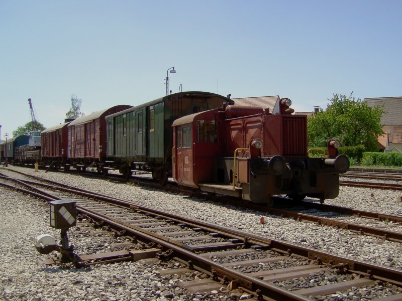Die 322 044 DFS am 11.05.2008 abgestellt in Ebermannstadt.