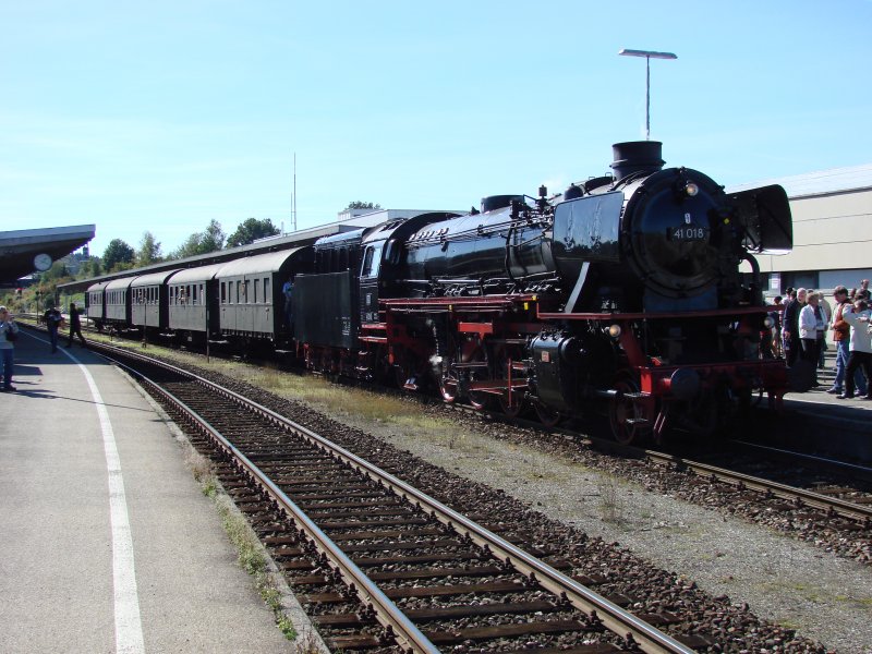Die 41 018 der DG beim Eisenbahnbrckenfest am 8. Oktober 2006 in Kempten