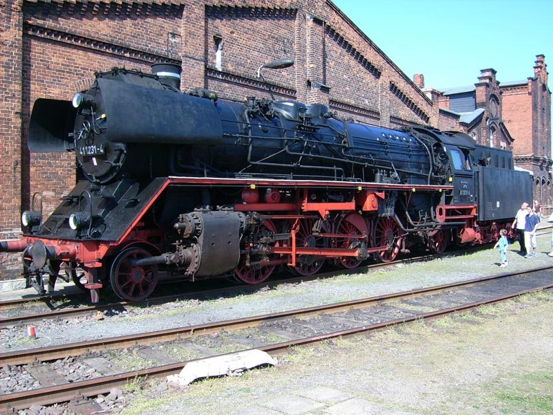 Die 41 1231, aufgenommen am 14.04.2007 beim Dampflokfest in Stafurt.