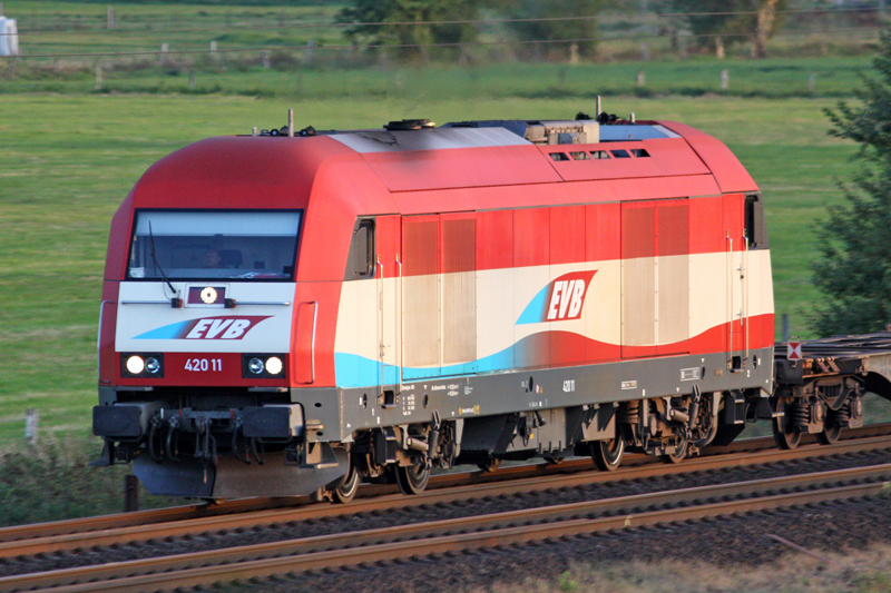 Die 420 11 der EVB durchfhrt Hrsten, am 04,09,09

