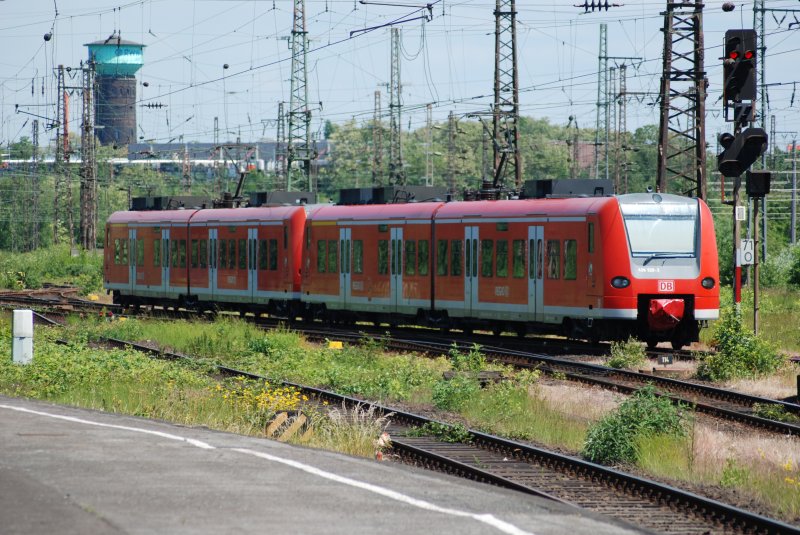 Die 426 520 am 23/05/09 im bahnhof Oberhausen