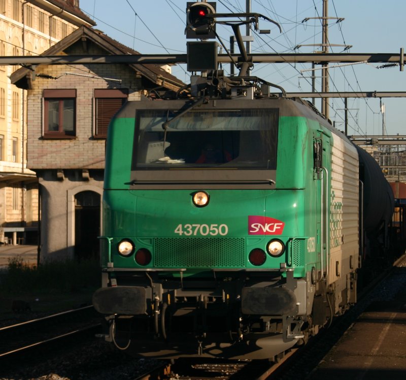 Die 437050 der SNCF In Pratteln