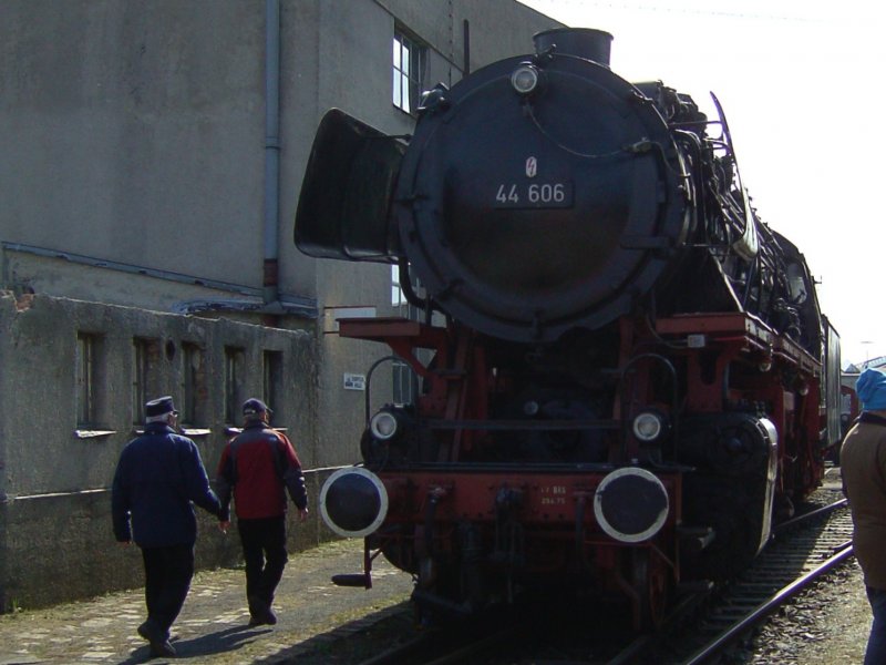 Die 44 606 am 24.03.2008 im Bahnpark Augsburg. 