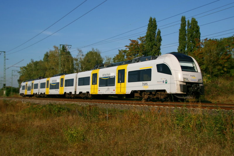 Die 460 502-8 in Richtung Wiesbaden aufgenommen in Flrsheim am 23.09.2009.