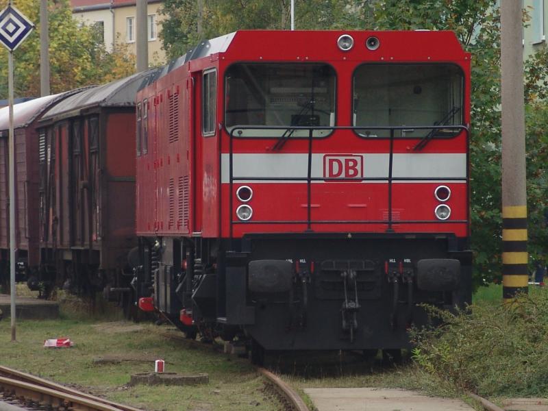 Die 478 steht auf dem ehemaligen Gelnde des Bahnbetriebswerkses Schwerin.Aufgenommen am 2.10.04.zum  Wochenende der offenen Tren . 