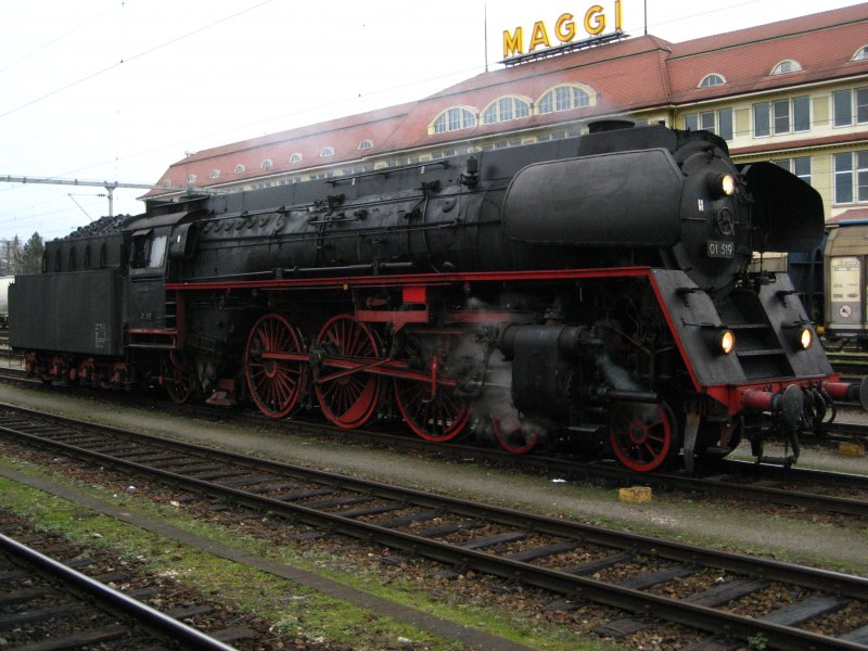 Die 519 Dampflock der Baureihe 01 war am 6.Januar 2007 in Singen Htw. zu bestaunen.