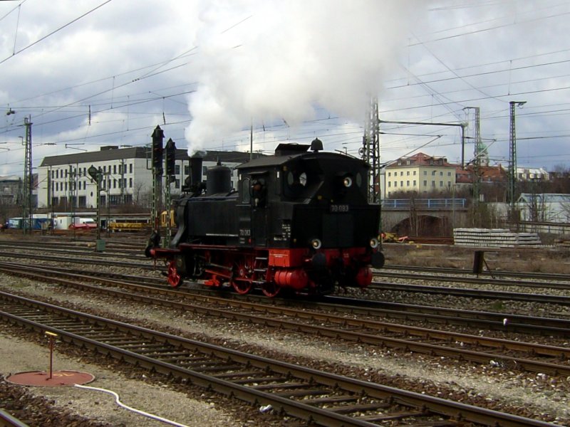 Die 70 083 am 23.04.2008 bei einer Rangierfahrt in Mnchen Ost.