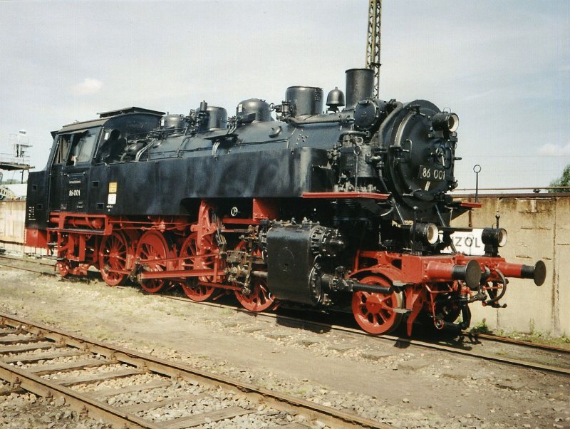 Die 86 001 im Jahr 2005 in Chemnitz Hilbersdorf.