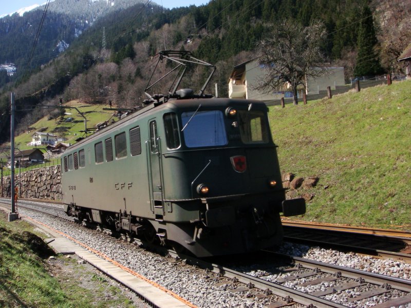 Die Ae 6/6 11503 kehrt nach getaner Arbeit am 28.03.2008 nach Erstfeld zurck.