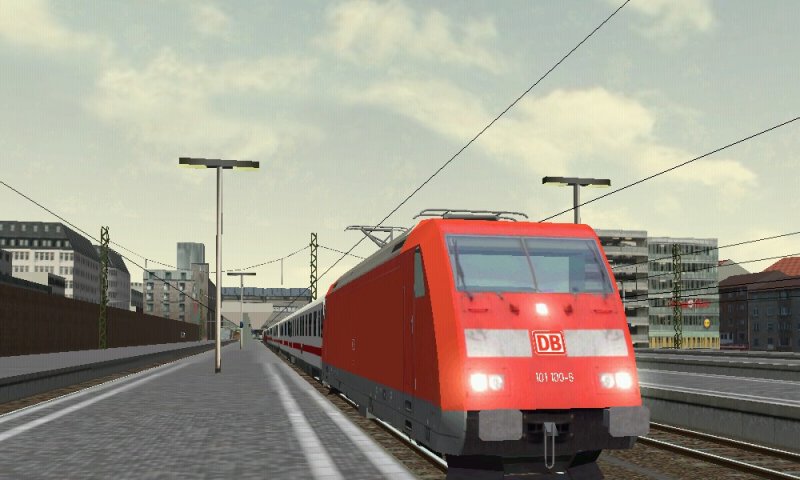 Die Ausfahrt der 101 100-6 mit einem IC am Haken in Richtung Kiel Hbf.