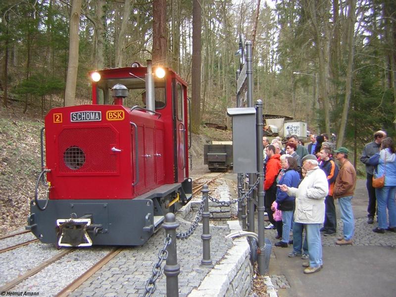 Die Bad Schwalbacher Kurbahn fährt an jedem Sonn und Feiertag von