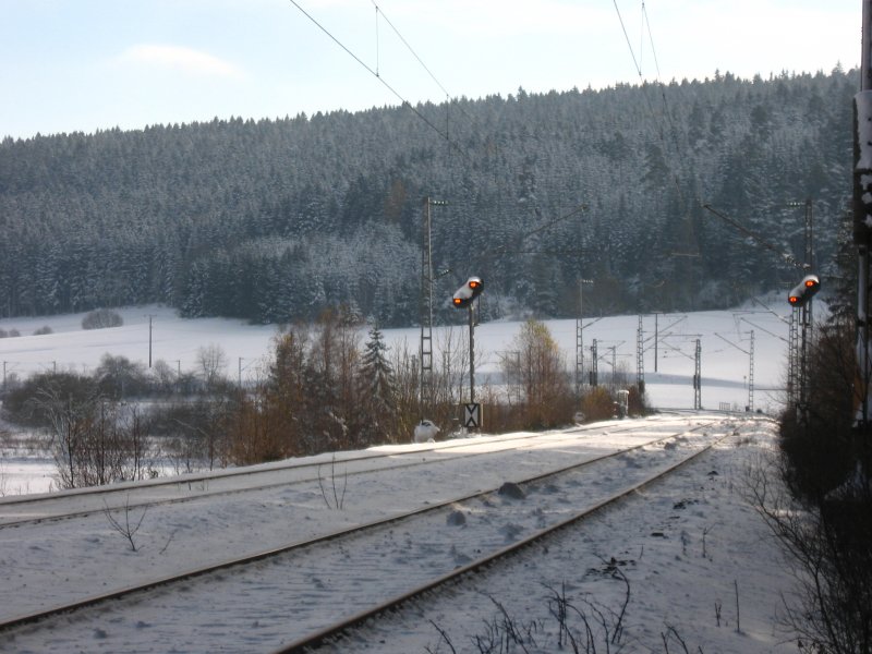 Die beiden Esig Vorisgnale bei km 69,4 im Winter 17.11.07