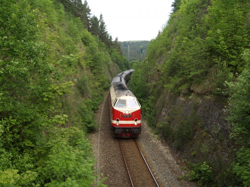 Die Berliner 119-158-4 auf dem Weg nach St�tzerbach zur Rennsteigbahn.