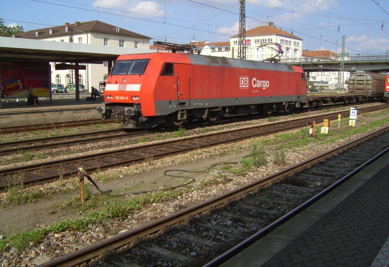 Die BR 152 013-9 mit alter Corgo Aufschrift in Regensburg HBF am 14.08.2007