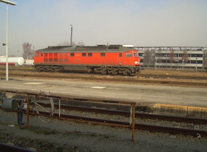 Die BR 233 176-7 in Mhldorf am 21.02.2007 