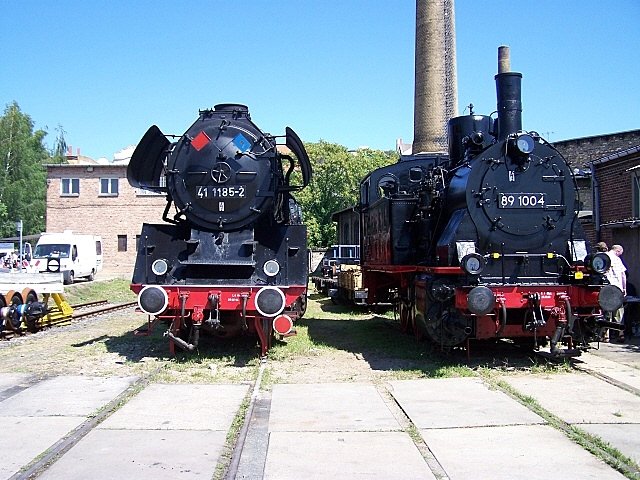 Die BR 41 1185-2 und die BR 89 1004 waren ebenfalls auf dem BW-Fest zu bestaunen. (15.07.07)