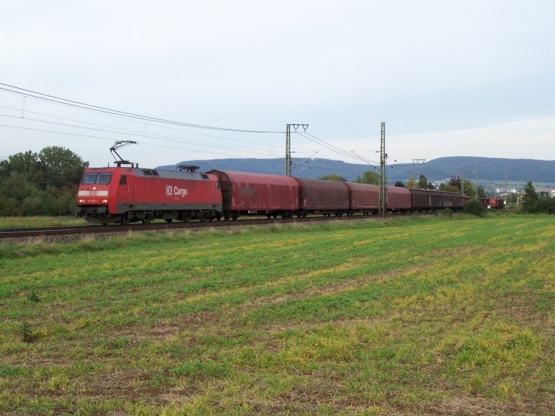 Die Br.152 007 fuhr mit einem Planm��ig verkehrenden G�terzug GZ von Aalen GBF weiter in Richtung Stuttgart. Hier in H�he Aalen-Essingen am 21.September 2007.