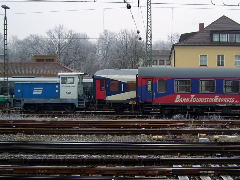 Die D 08 (Gartenlaube) der Regentalbahn am 21.12.2007 bei Rangierarbeiten in Regensburg Hbf. 