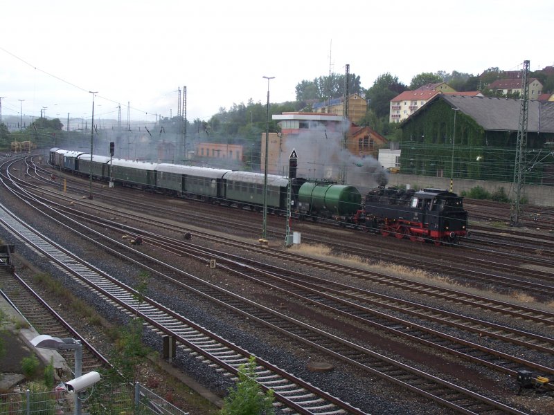 Die Dampflok der Br.64 419 fuhr am 28.06.2007 mit einem Sonderzug von Crailsheim in den Bahnhof Aalen ein.