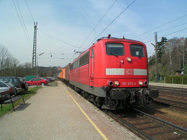 Die DB 151.073-4
<a href= http://www.bahnbilder.de/kauf  target= _blank ><img src= http://www.bahnbilder.de/counter/counter_new.php?key=353628960  alt= Bahnbilder.de  title= bahnbilder.de  border= 0 ></a>


