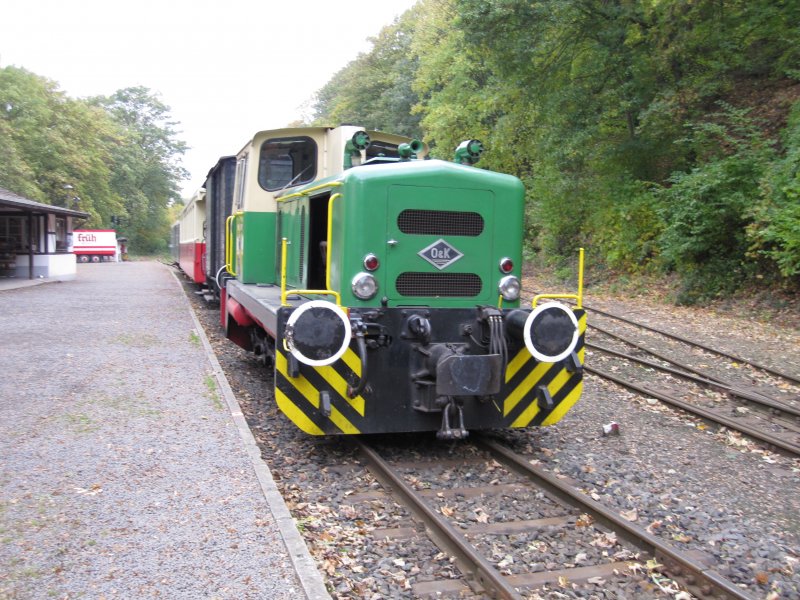 Die Diesellok D2 der Brohltalbahn.Sie zieht den so genannten
 Vulkan Express  am 22.10.09.