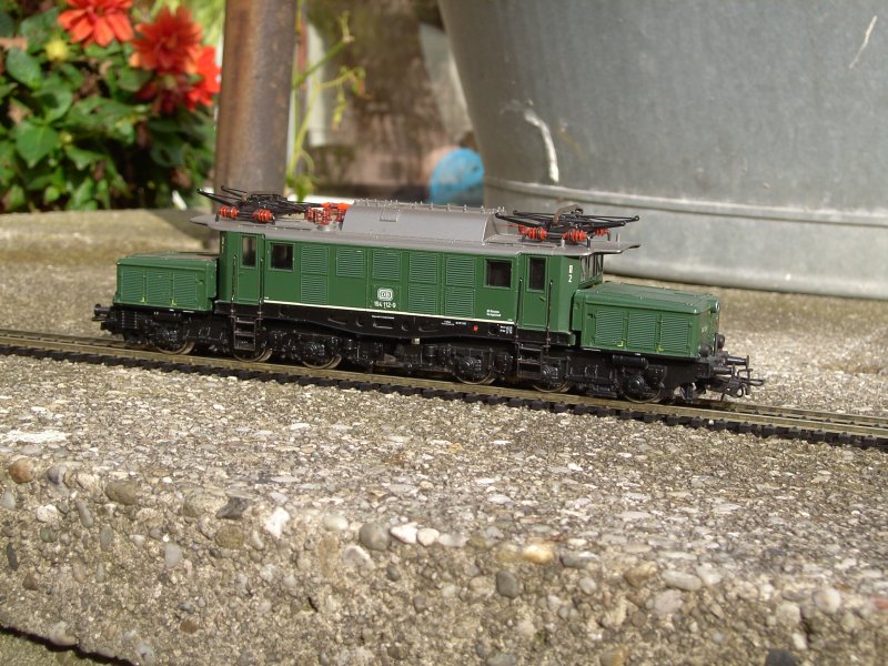 Die E 94 112 (Mrklin) Hat mein Vater 1997 gekauft.