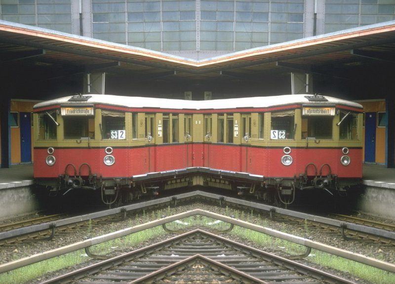 Die  eckige  Berliner S-Bahn im Bhf.Westkreuz