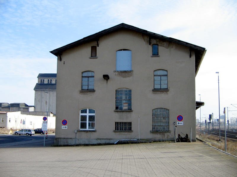 Die ehemalige Gterabfertigung des Bahnhof Wurzen, 11.02.08