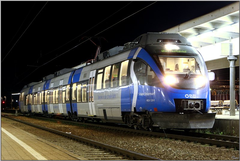 Die einzige blaue Ente der BB, 4024 120  S-Bahn Steiermark  fhrt als REX 1715 von Mrzzuschlag nach Villach.
26.09.2009