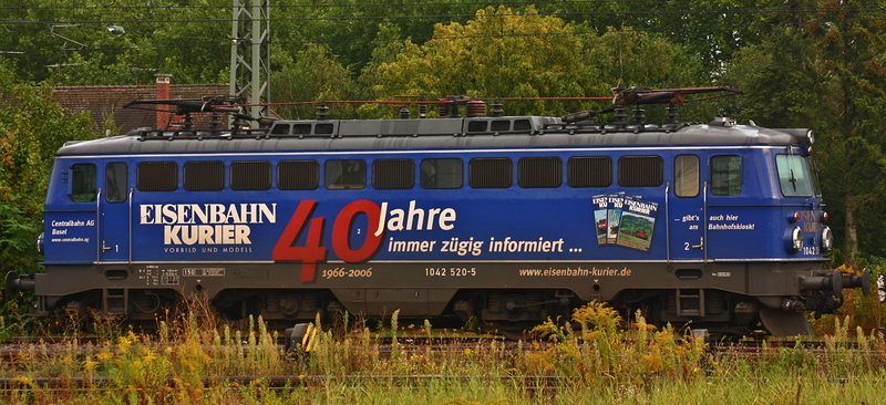 Die EK-Lok (ex-BB) stand am 25.08.09 schon eine Woche da. Am morgen des 26.08.09 fuhr sie gen Norden aus der Badischen Residenz heraus.