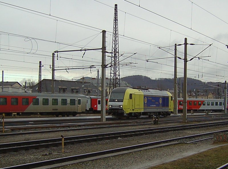 Die ER 20 013 am 02.02.2008 in Salzburg HBF. 