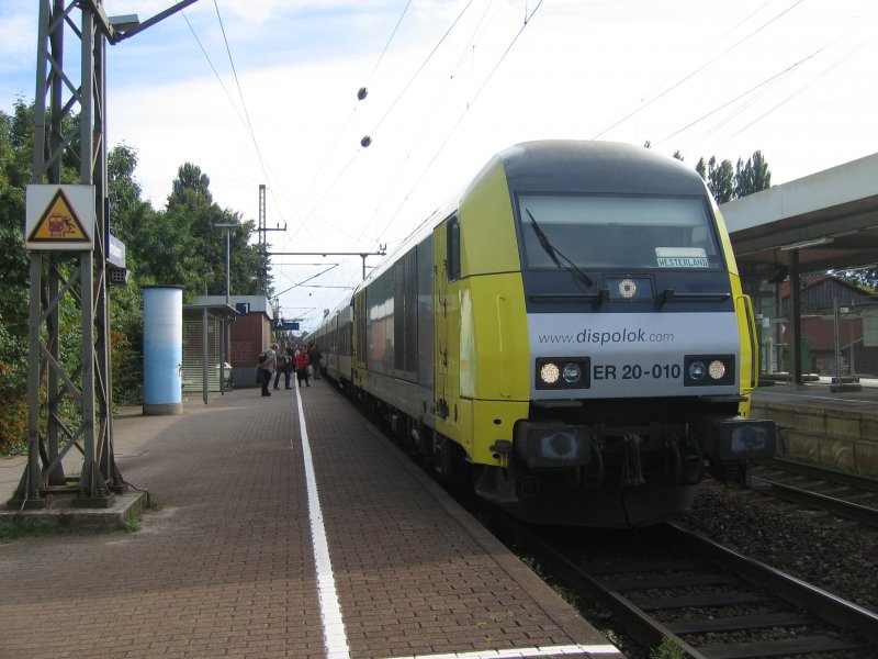 Die ER 20 mit der NOB nach Westerland am 5.9.08 in Elmshorn
