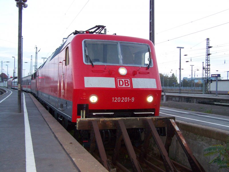 Die erste 120 fr DBRegio, die 120 201 (ex 120 116) befand sich am 23.10.2007 im Pbz 77652.