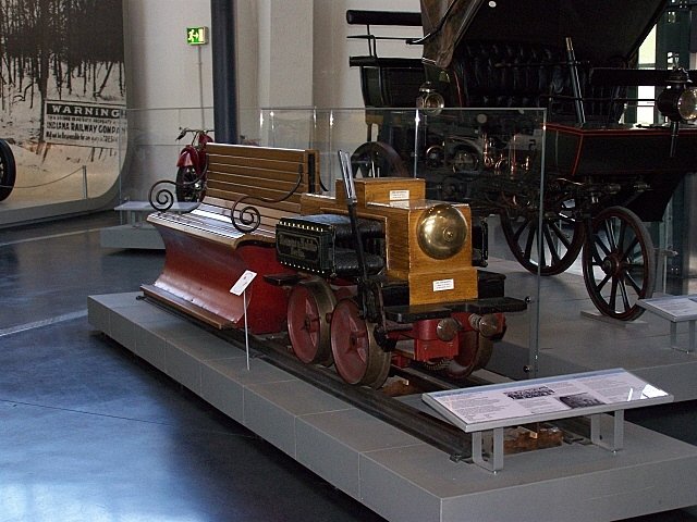 Die erste Elektrolok von Siemens, im Verkehrsmuseum M�nchen. (06.08.07)