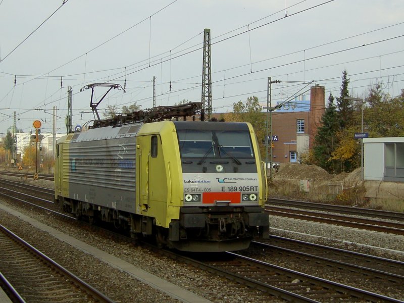 Die ES 64 F4-005 am 08.11.2008 bei der Durchfahrt am Heimeranplatz (M�nchen)
