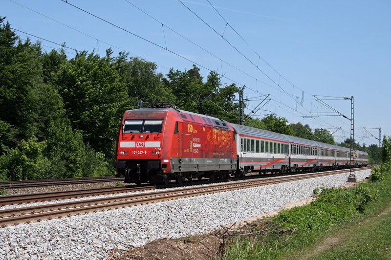 Die Feuerwehr 101 mit IC 88 am 20.05.2009 in Haar (bei Mnchen).