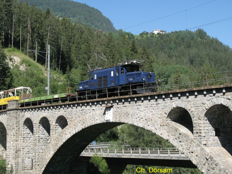 Die Ge 6/6 I 412 fuhr am 15.08.2007 ber den Soliser Viadukt.
Der Railraider fuhr jeden Sonntag vom 01.07 bis 02.09.2007
mit offenen Ausichtswagen von Filisur nach Preda.
