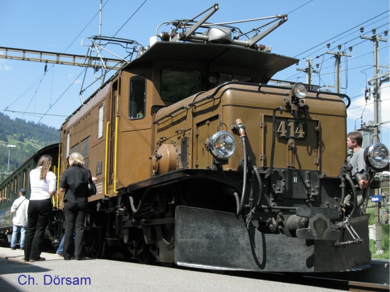 Die Ge 6/6 I wurde als ersatz bei der Muttertagsfahrt
eingesetzt da wegen anhaltender Trockenheit ein 
Dampfverbot erteilt worden war. Am 13.05.2007 wurde
die C`C 414 in Kblis bei einer Zug Kreuzung fotografiert.