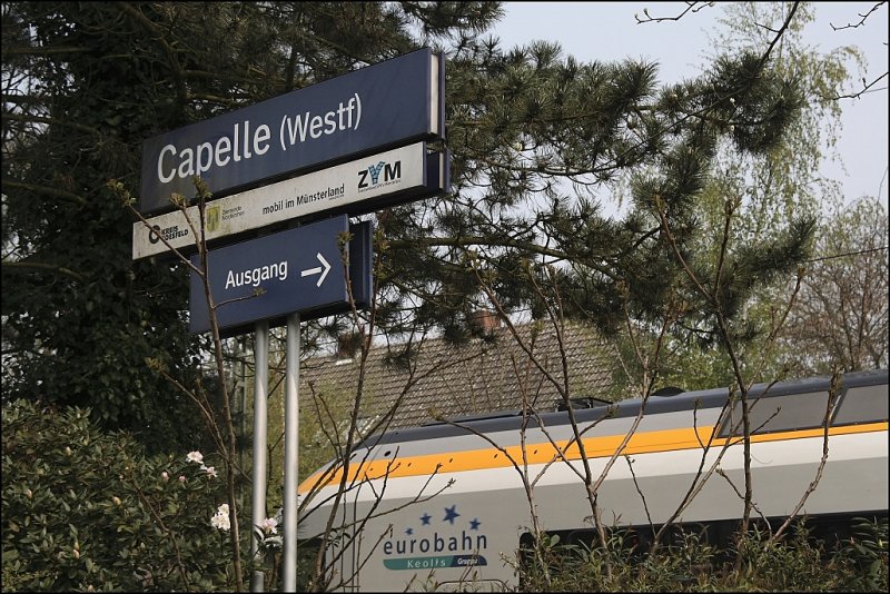 Die Gemeinde Nordkirchen besitzt durch den Bahnhof Capelle(Westf) stndlichen Regionalbahnanschluss in Richtung Mnster(Westf) und Dortmund. (11.04.2009)
