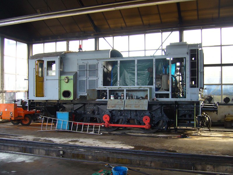 Die hippel 636 ( Class8 shunter ) im renovation.
Sie wird wieder im Grne bamahlung gebracht